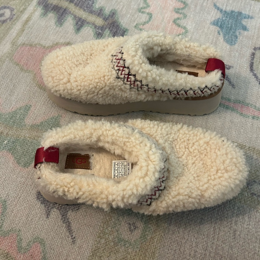 UGG Tazz Slipper Heritage Braid
Natural Platform 1143976 Women's Shoe